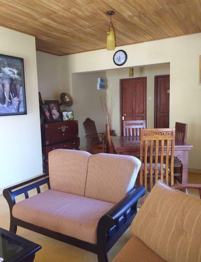 ヌワラ・エリヤ Hill View Bungalow Bed & Breakfast エクステリア 写真